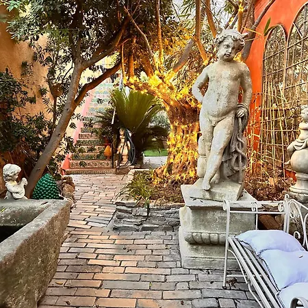 Pansiyon Lou Pitchoun Luxe Et Serenite Au Coeur De Familiale Avec Separee Avec Jardin Enchanteur Pour 4 Adultes Et 1 Enfant
