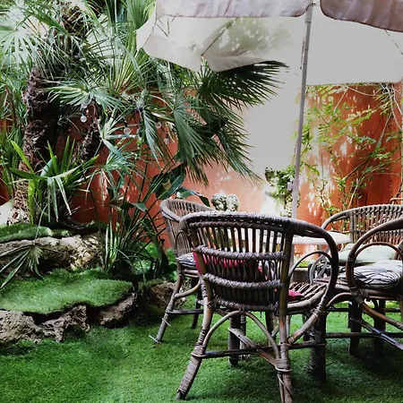 Pansiyon Lou Pitchoun Luxe Et Serenite Au Coeur De Familiale Avec Separee Avec Jardin Enchanteur Pour 4 Adultes Et 1 Enfant *