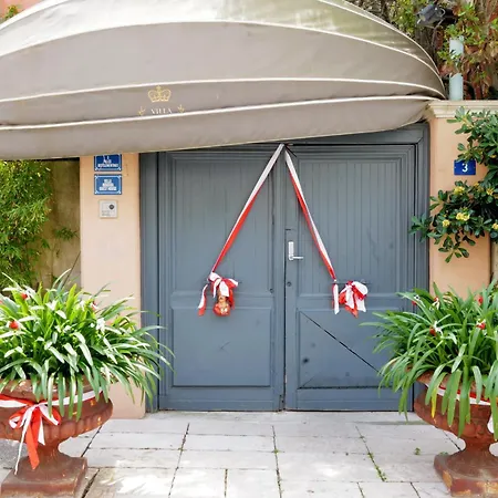Pansiyon Lou Pitchoun Luxe Et Serenite Au Coeur De Familiale Avec Separee Avec Jardin Enchanteur Pour 4 Adultes Et 1 Enfant *