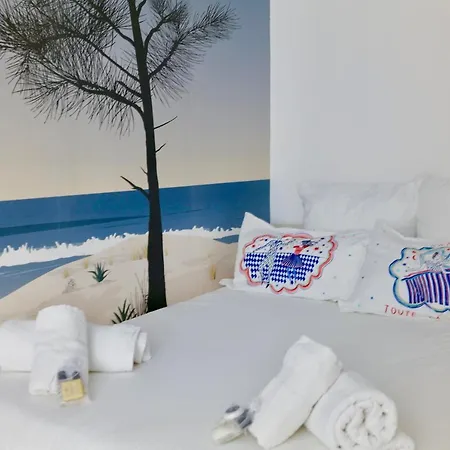 Lou Pitchoun Luxe Et Serenite Au Coeur De Familiale Avec Separee Avec Jardin Enchanteur Pour 4 Adultes Et 1 Enfant Séjour chez l'habitant Saint-Tropez