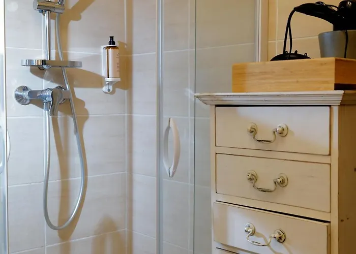 Lou Pitchoun Luxe Et Serenite Au Coeur De Familiale Avec Separee Avec Jardin Enchanteur Pour 4 Adultes Et 1 Enfant